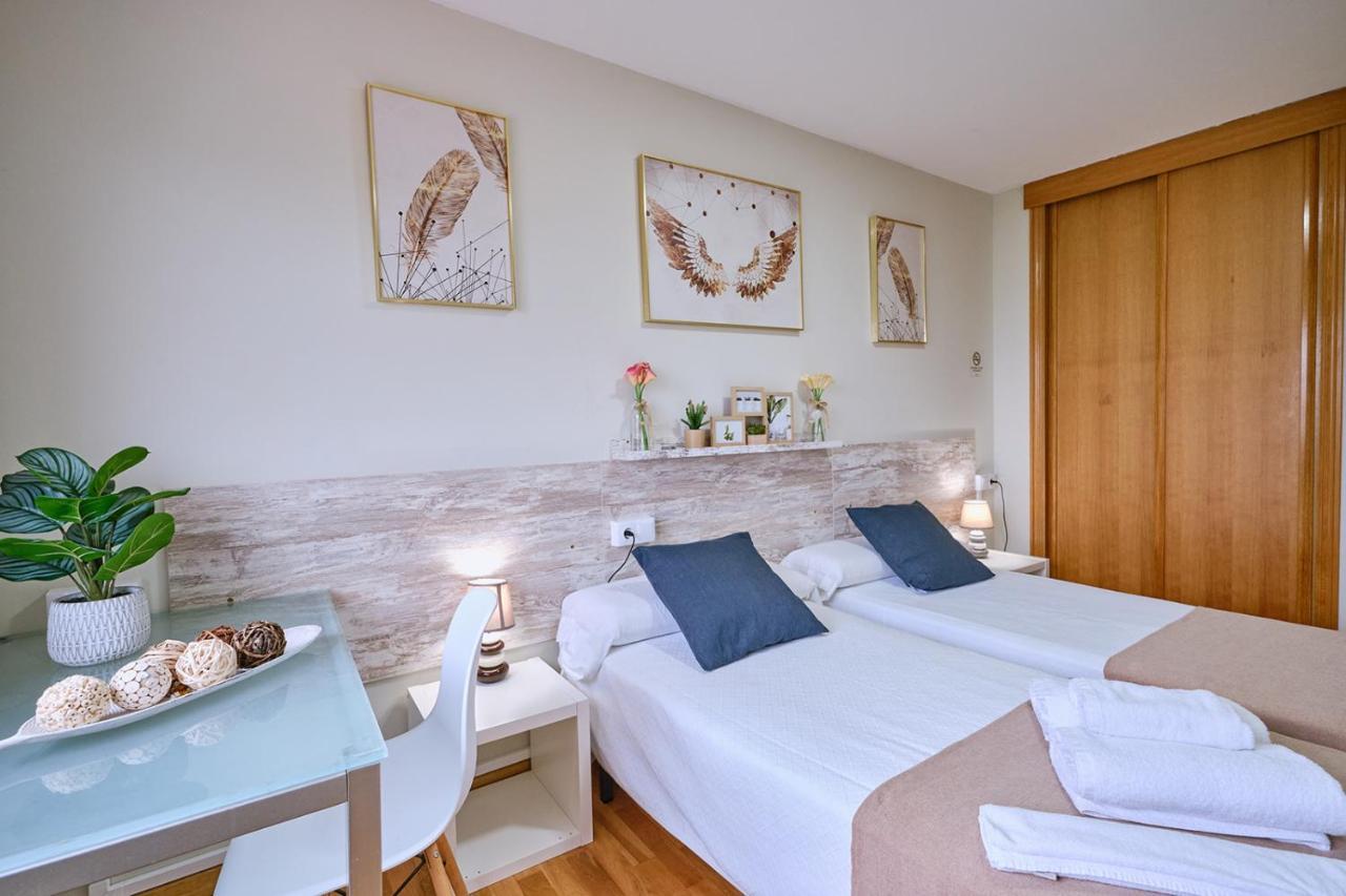 Peregrina Pension 2 O Pedrouzo Bagian luar foto